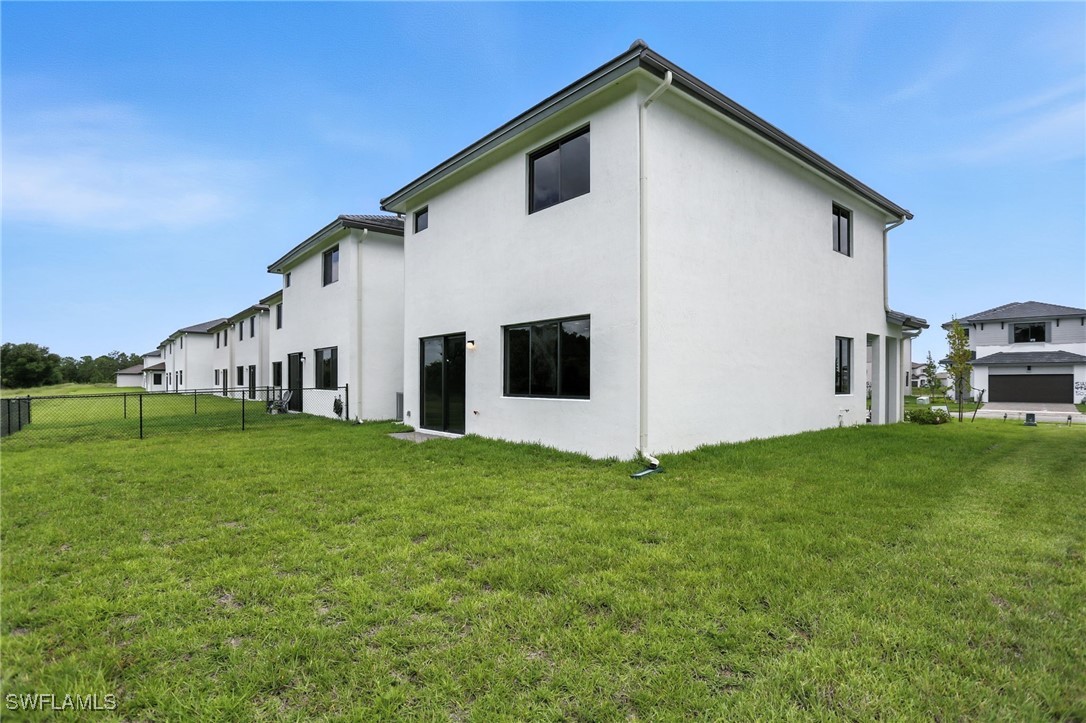 3 Bed SingleFamilyResidence for Sale in Silverwood, FL — photo 34