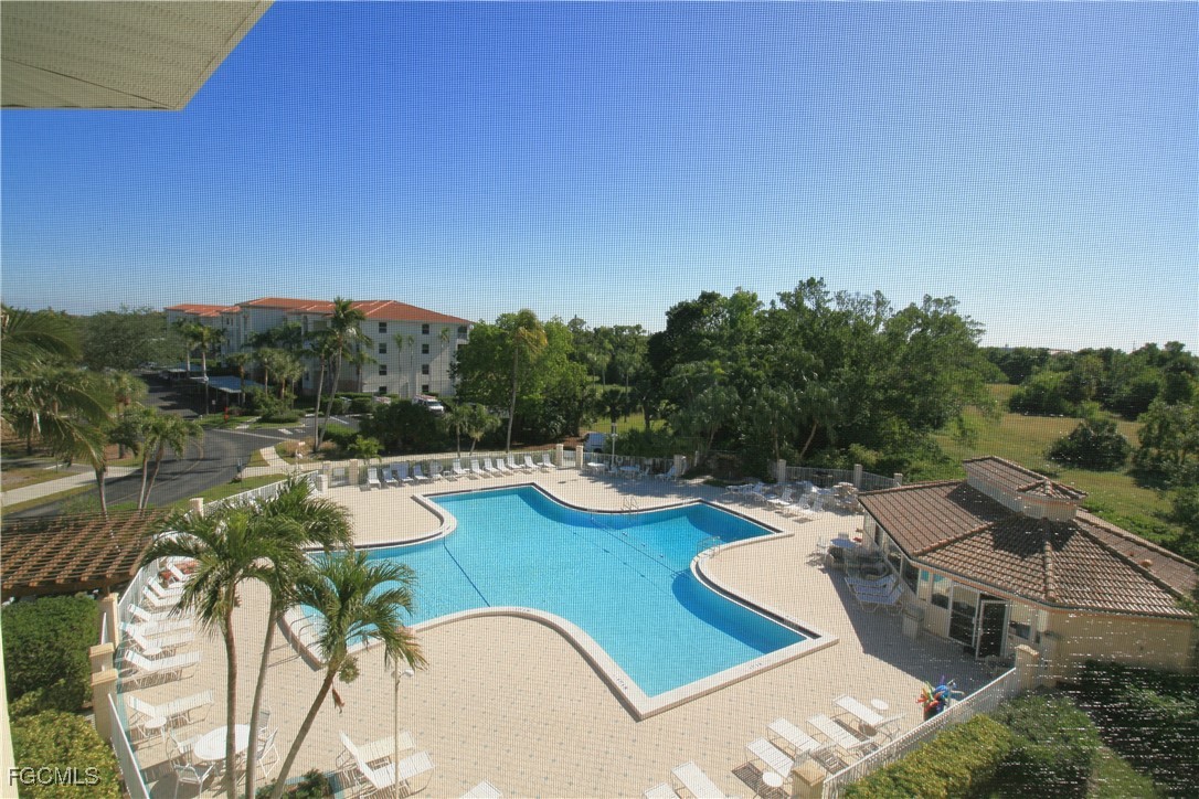 2 Bed Condominium for Sale in Fairway Villas, FL, $190,000 — photo 34