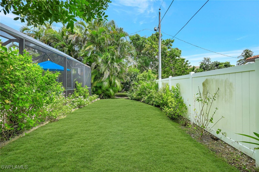 3 Bed SingleFamilyResidence for Sale in Naples, photo 34
