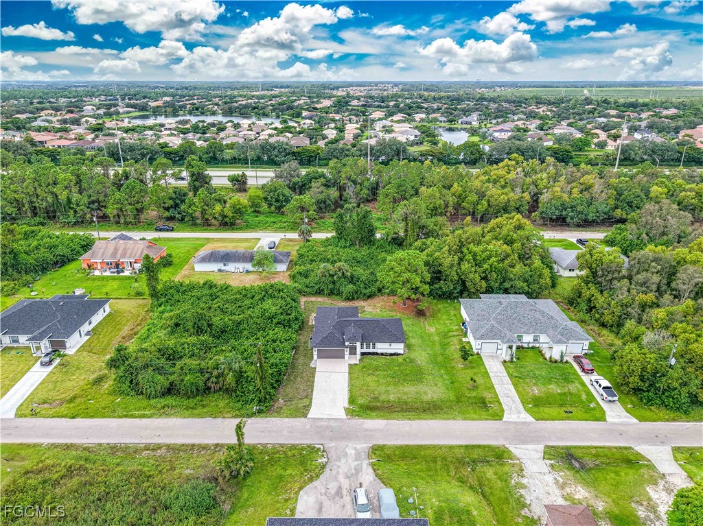 3 Bed SingleFamilyResidence for Sale in Lehigh Acres, photo 34