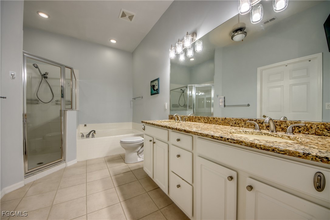 3 Bed Waterfront Home for Sale in Fort Myers, photo 34