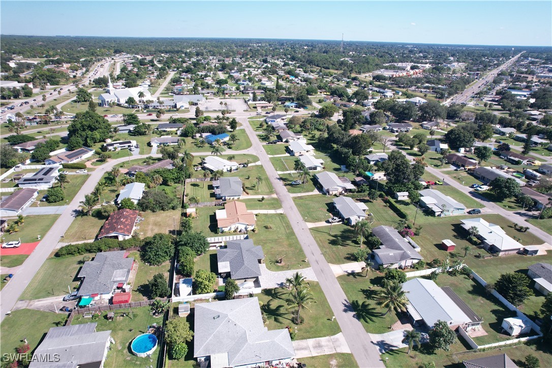 5 Bed SingleFamilyResidence for Sale in Wedgewood, photo 34