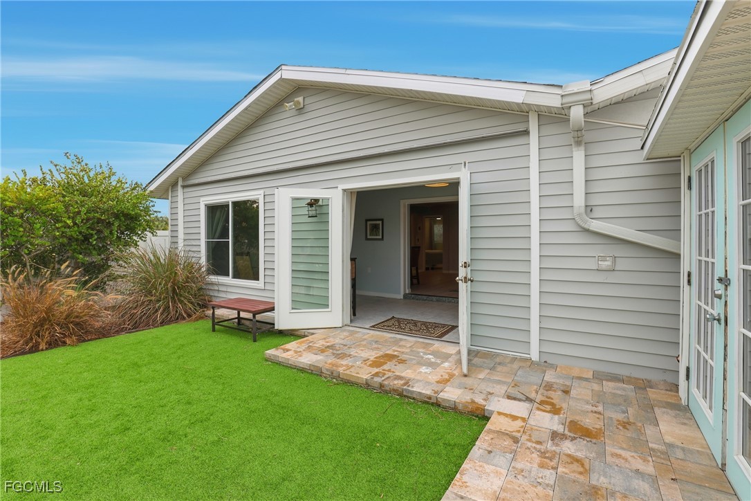 2 Bed Waterfront Home for Sale in Bokeelia, photo 34