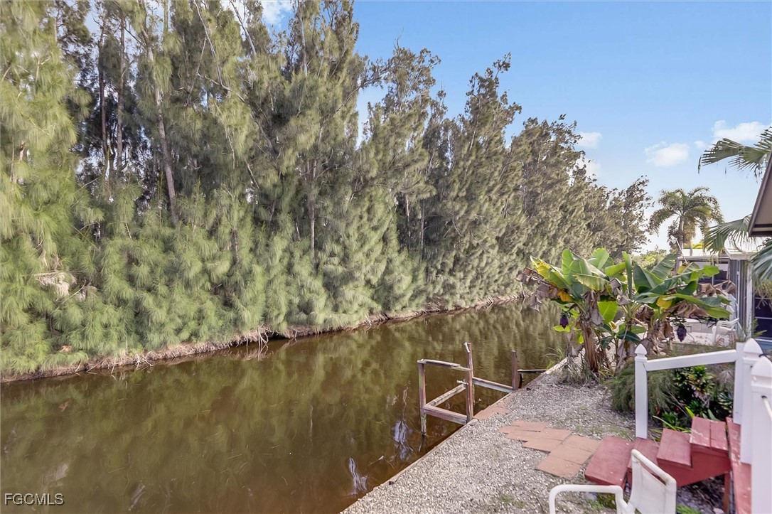 2 Bed Waterfront Home for Sale in Pine Island Cove, photo 34