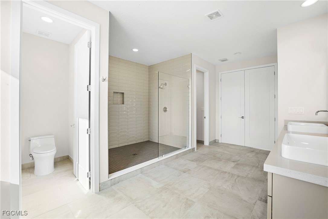 4 Bed Pool Home for Sale in Maple Ridge, FL, $850,000 — photo 34