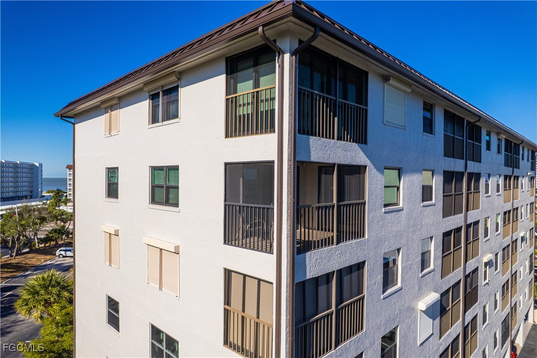 2 Bed Condominium for Sale in Fort Myers Beach, FL, $324,900 — photo 34