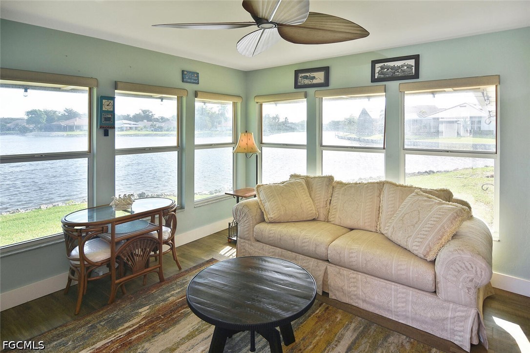 2 Bed Waterfront Home for Sale in Fort Myers, photo 34