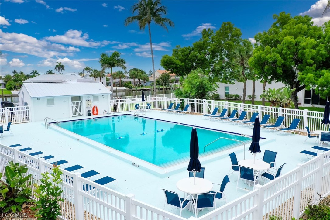 2 Bed Waterfront Home for Sale in Boardwalk Caper, photo 34