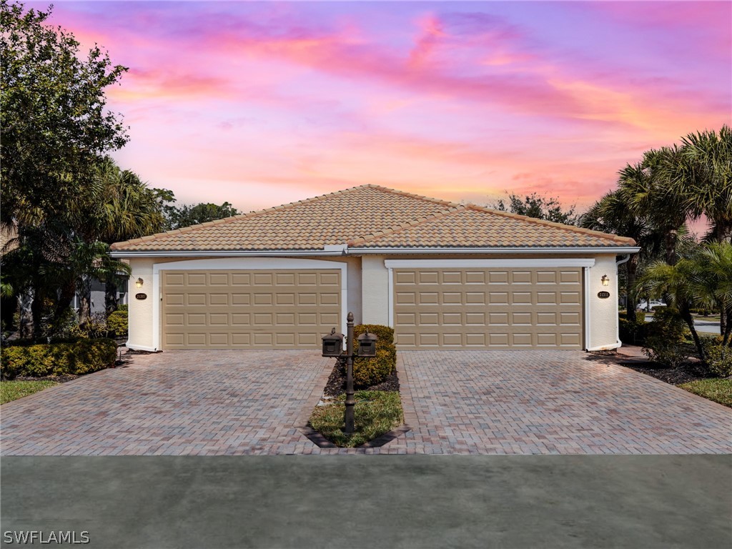 2 Bed Attached for Sale in Bella Terra, FL — photo 34