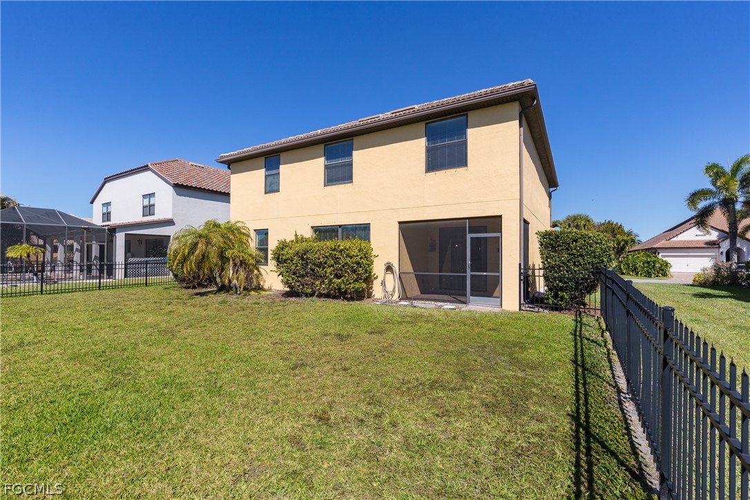 6 Bed Waterfront Home for Sale in Fort Myers, FL, $429,000 — photo 34