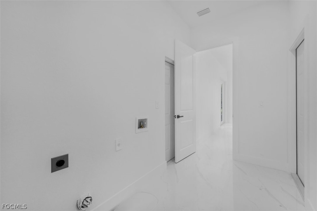 3 Bed SingleFamilyResidence for Sale in Lehigh Acres, photo 34