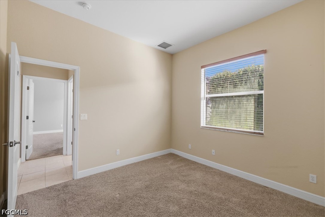 4 Bed SingleFamilyResidence for Sale in Stoneybrook, photo 34