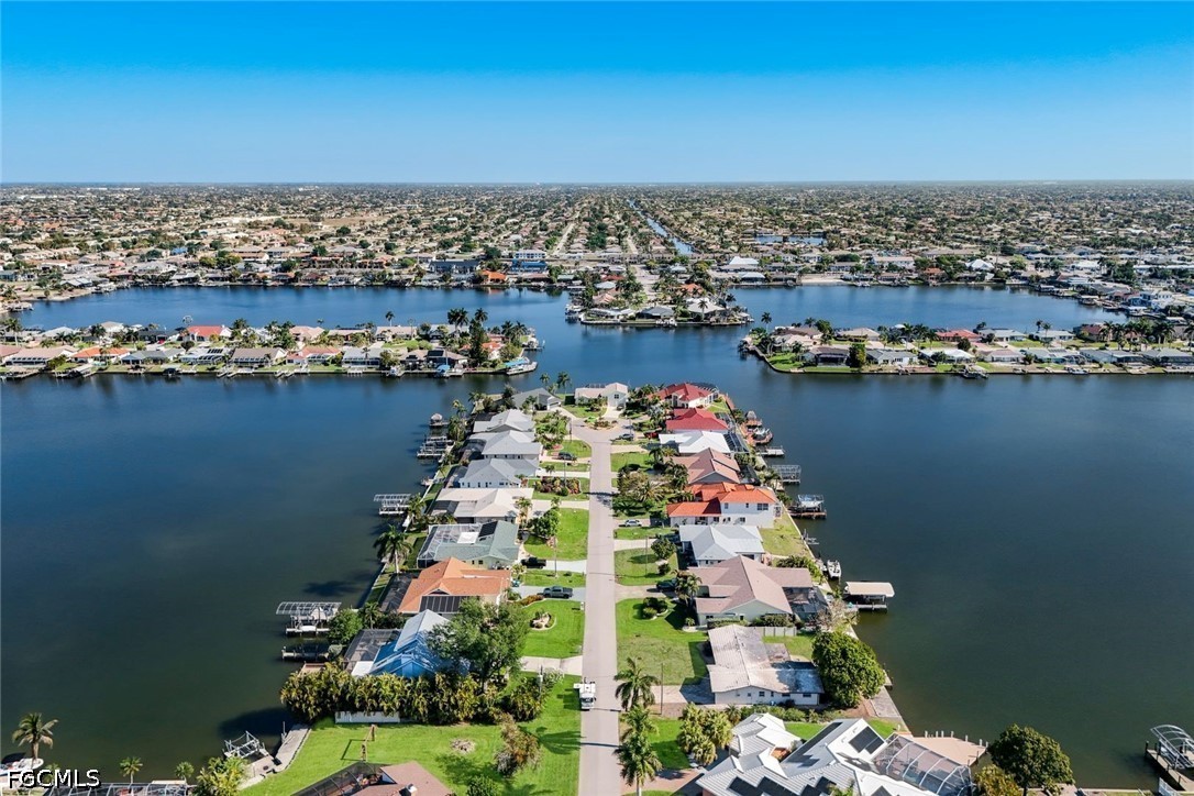 3 Bed Pool Home for Sale in Cape Coral, photo 34