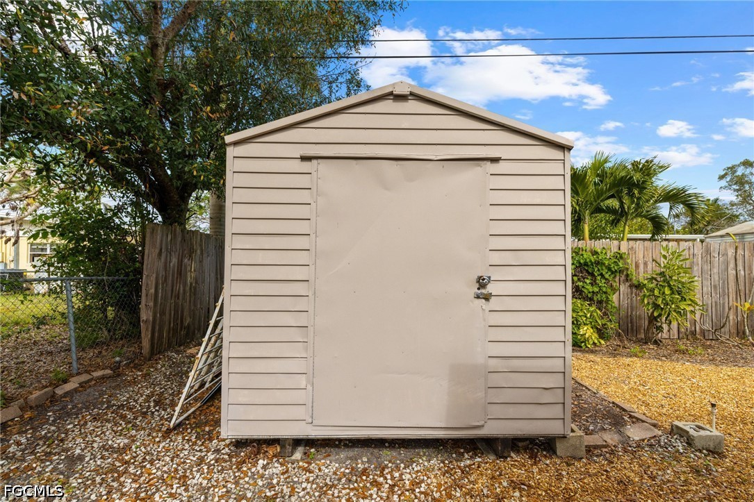 2 Bed SingleFamilyResidence for Sale in Allen Park, photo 34