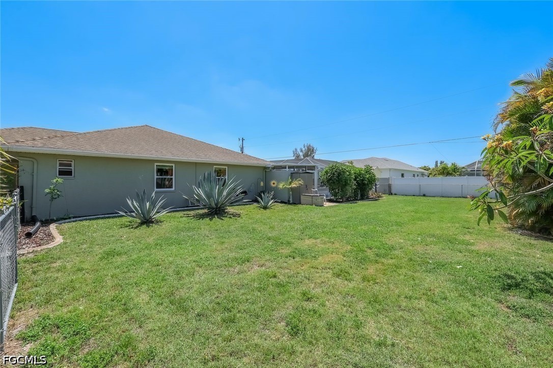 3 Bed Pool Home for Sale in Cape Coral, photo 34