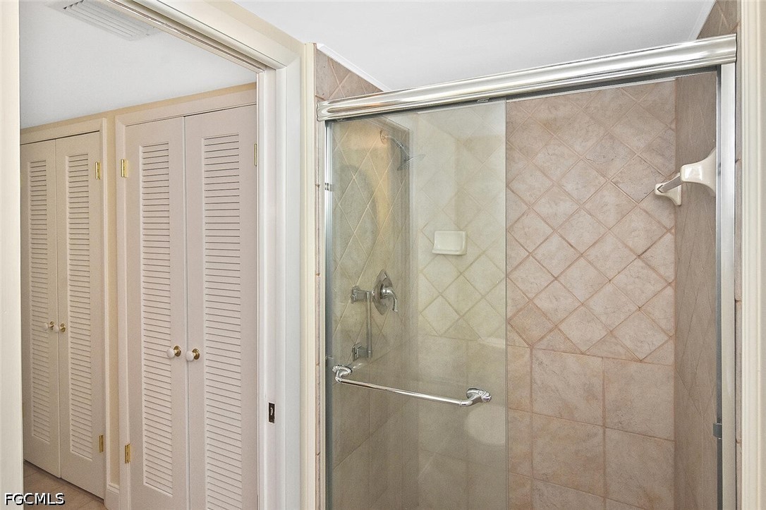 2 Bed Waterfront Home for Sale in Fort Myers, photo 34