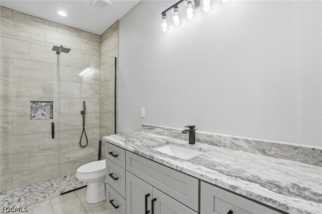 3 Bed SingleFamilyResidence for Sale in Labelle, photo 34