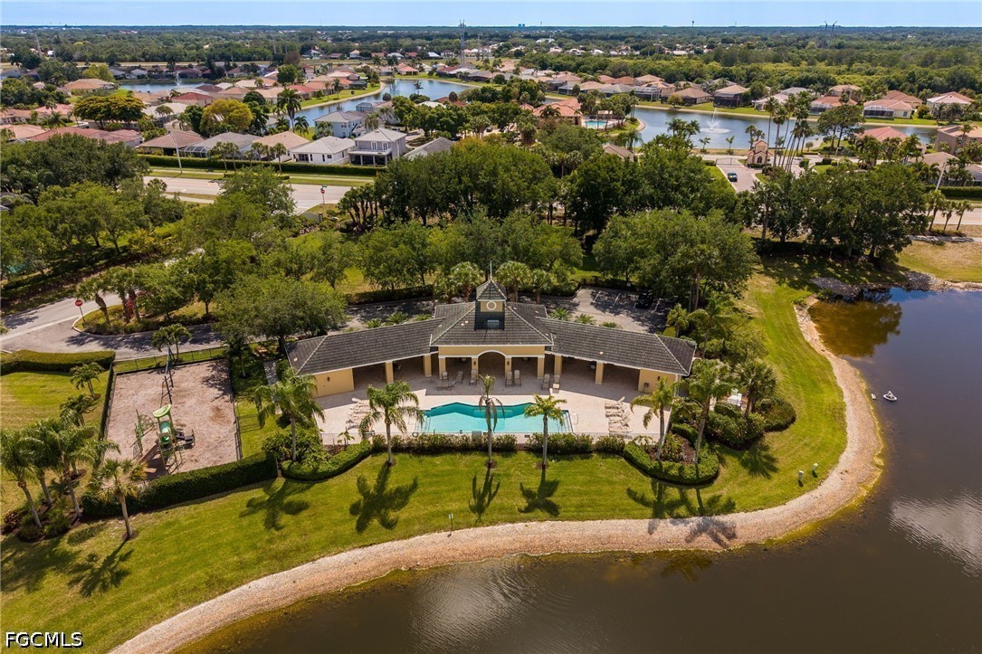 4 Bed SingleFamilyResidence for Sale in Cypress Cay, FL — photo 34