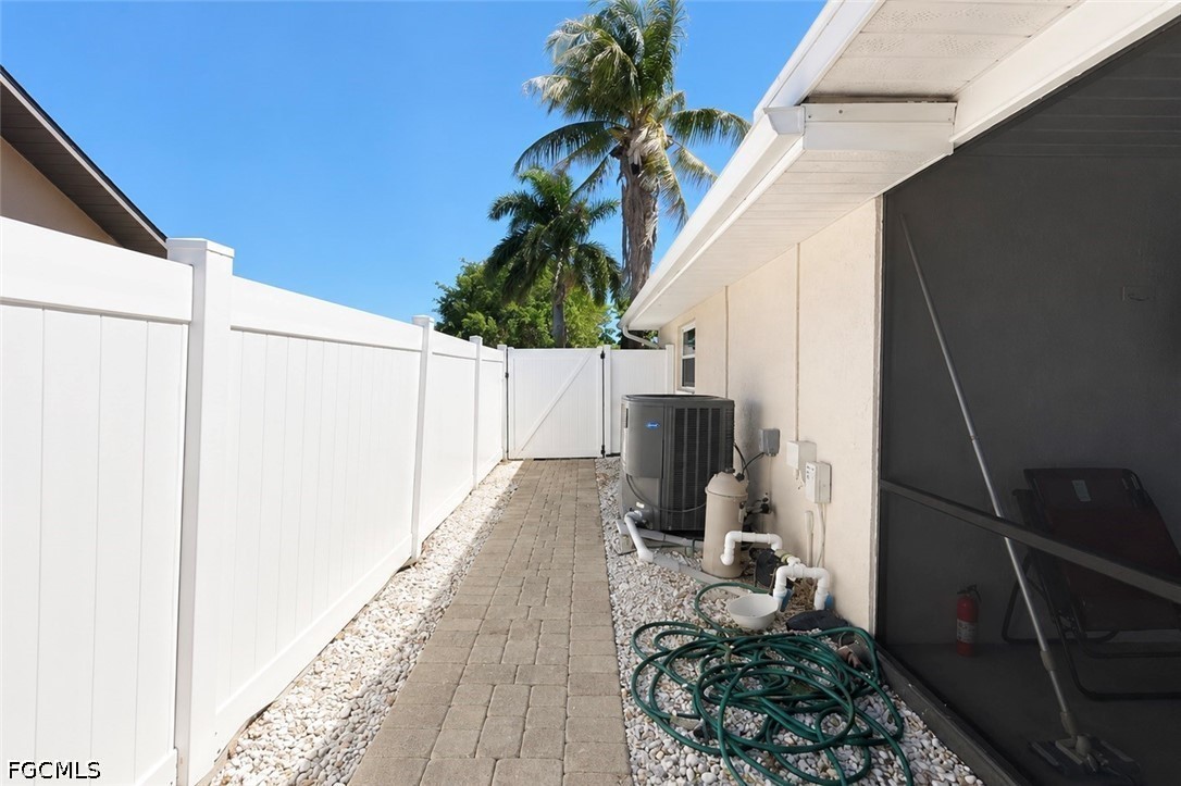 3 Bed Pool Home for Sale in Cape Coral, photo 34