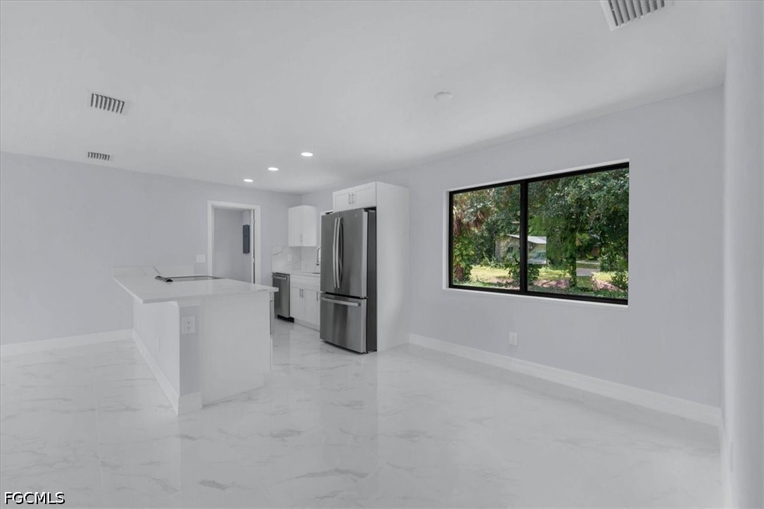 3 Bed SingleFamilyResidence for Sale in Fort Myers, photo 34