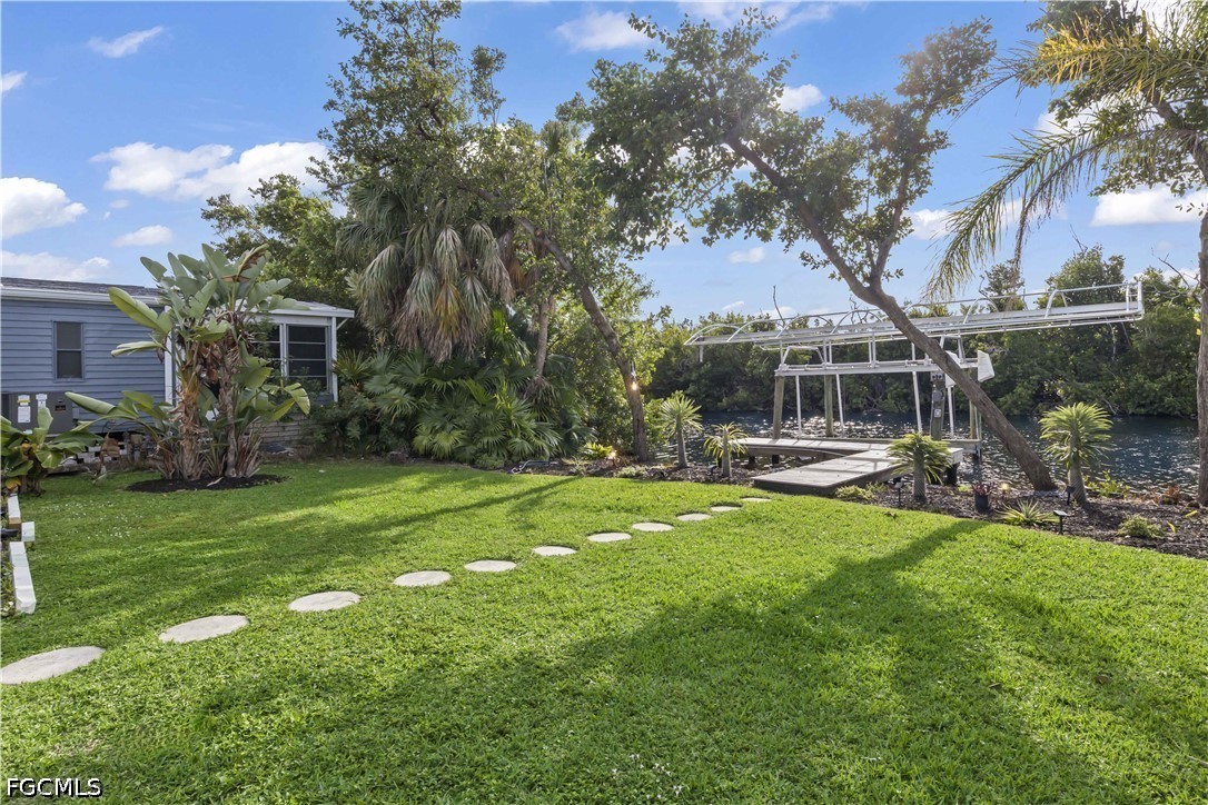 2 Bed Waterfront Home for Sale in Pine Island Cove, photo 34