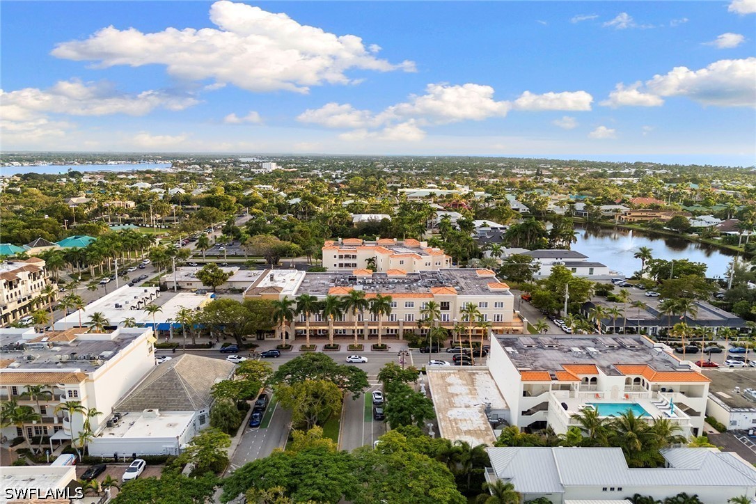 2 Bed Condominium for Sale in Naples, photo 34