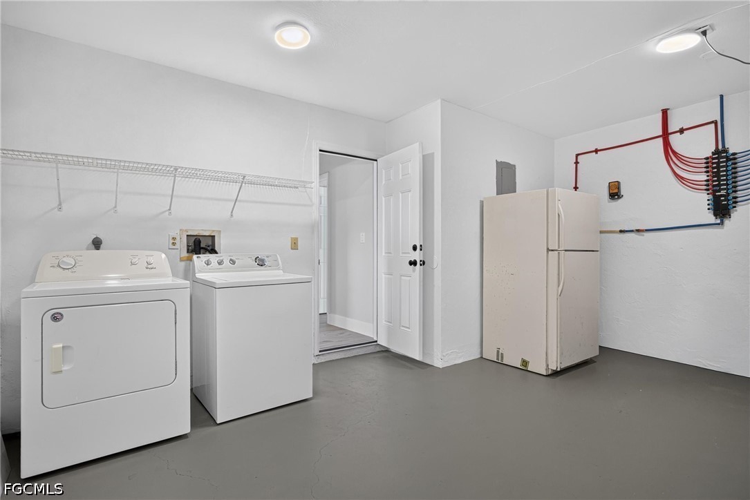 3 Bed SingleFamilyResidence for Sale in Cape Coral, photo 34