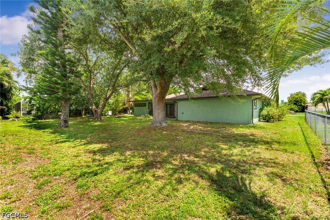 3 Bed SingleFamilyResidence for Sale in Cape Coral, photo 34