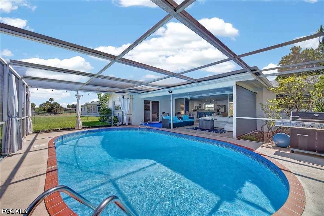 3 Bed Pool Home for Sale in Cape Coral, photo 34
