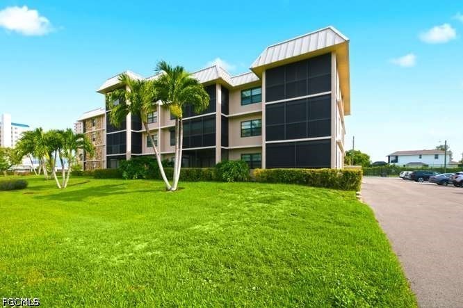 2 Bed Condominium for Sale in Sea View Club, FL, $600,000 — photo 34