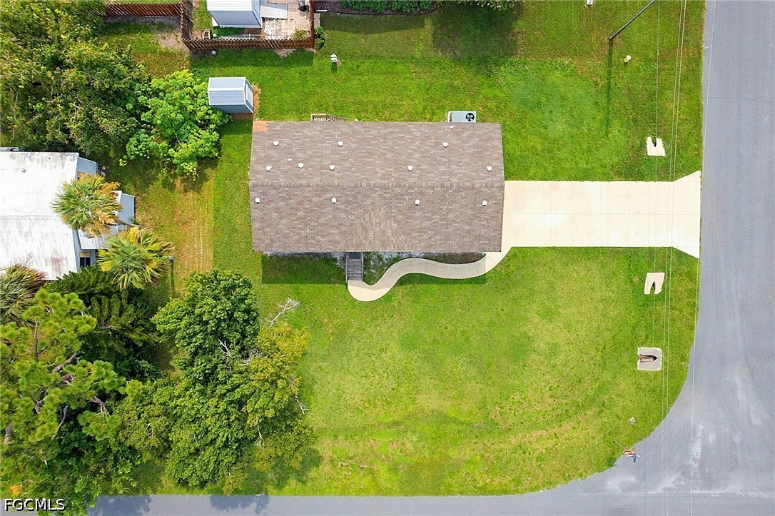 3 Bed ManufacturedHome for Sale in Springwood, FL, $160,000 — photo 34