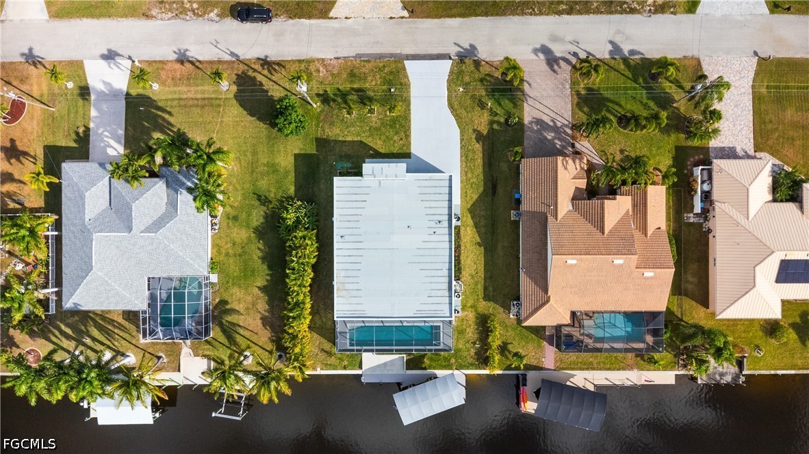 3 Bed Pool Home for Sale in Cape Coral, photo 34