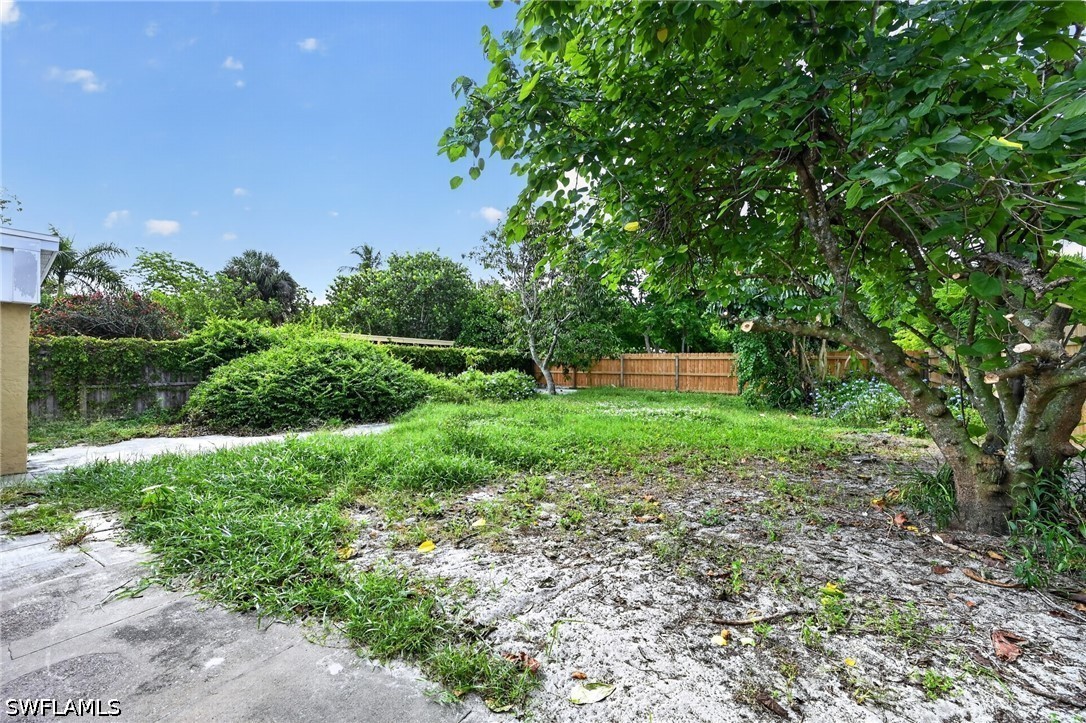 2 Bed SingleFamilyResidence for Sale in Naples, FL, $339,900 — photo 34