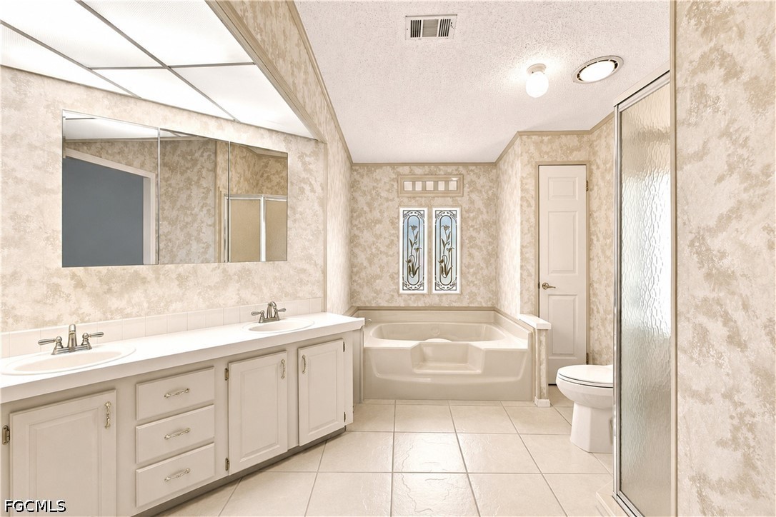 2 Bed Waterfront Home for Sale in North Fort Myers, FL — photo 34