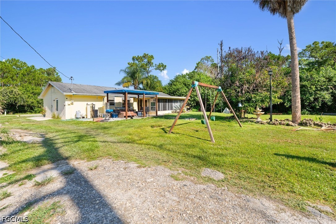 2 Bed SingleFamilyResidence for Sale in Lehigh Acres, photo 34