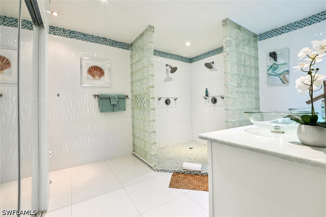 3 Bed SingleFamilyResidence for Sale in Naples, FL, $5,500 — photo 34