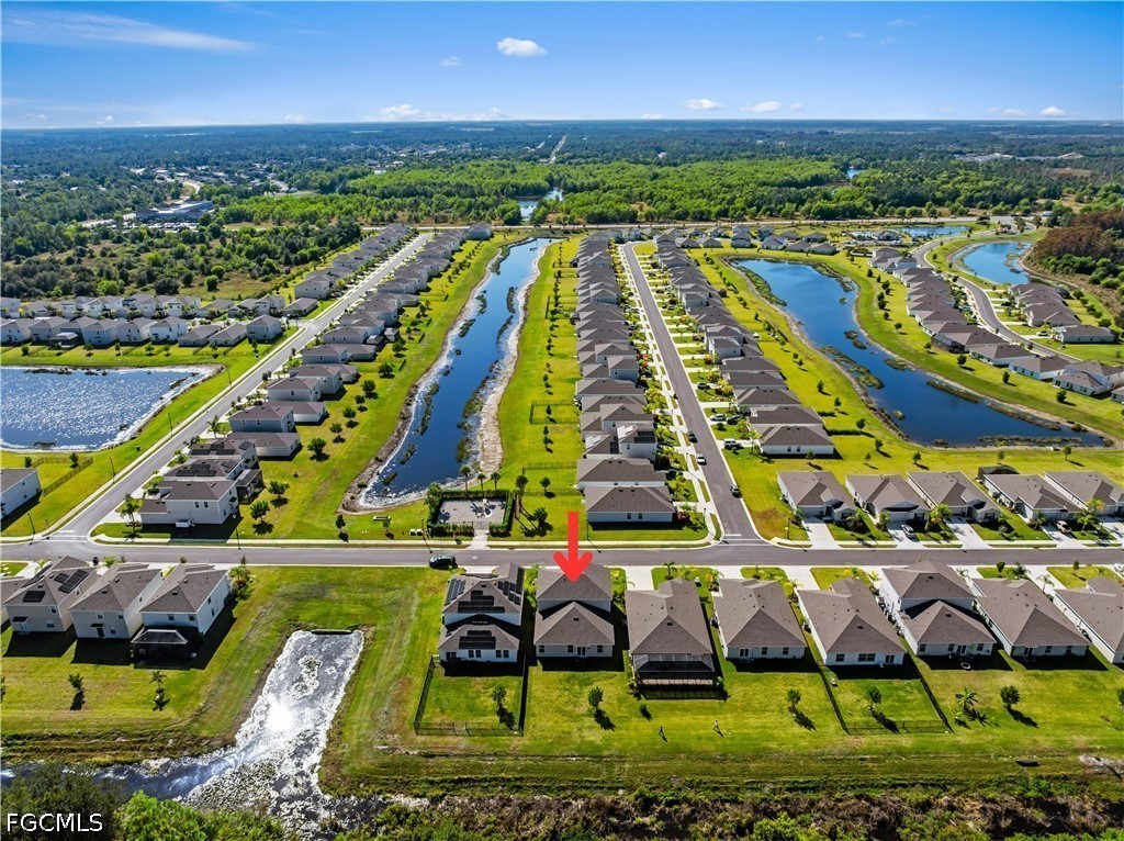 5 Bed SingleFamilyResidence for Sale in Savanna Lakes, FL — photo 34