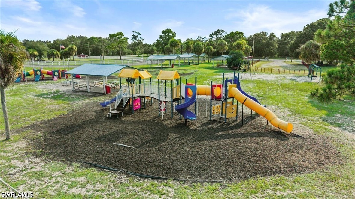 2 Bed SingleFamilyResidence for Sale in Clewiston, FL — photo 34