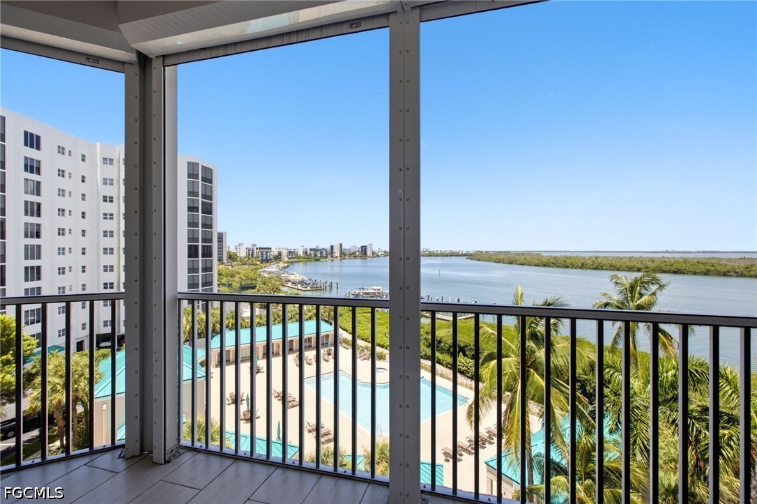 3 Bed Waterfront Home for Sale in Waterside At Bay Beach, photo 34
