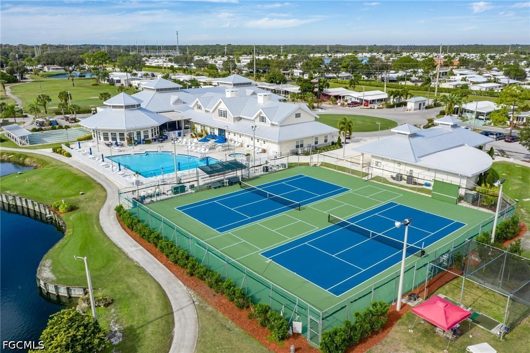 2 Bed ManufacturedHome for Sale in North Fort Myers, FL — photo 34