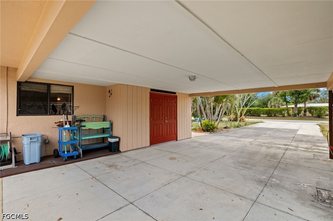 3 Bed SingleFamilyResidence for Sale in Fort Myers, photo 34