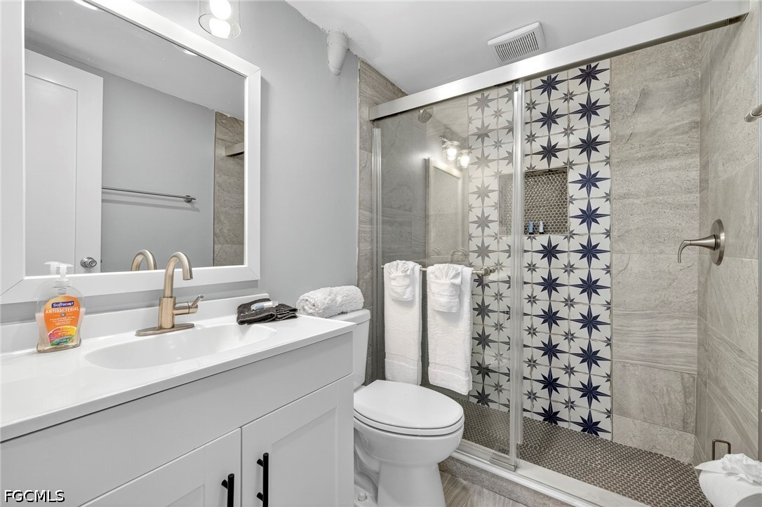6 Bed Quadruplex for Sale in Seagrape, photo 34