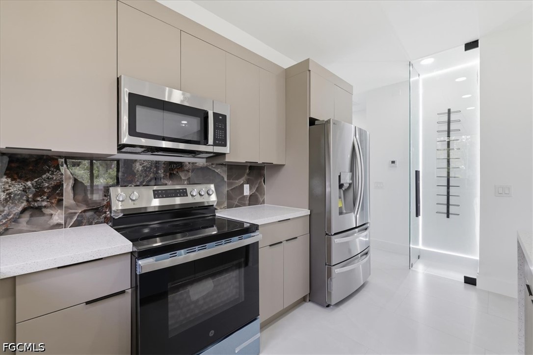 3 Bed SingleFamilyResidence for Sale in Not Applicable, FL — photo 34