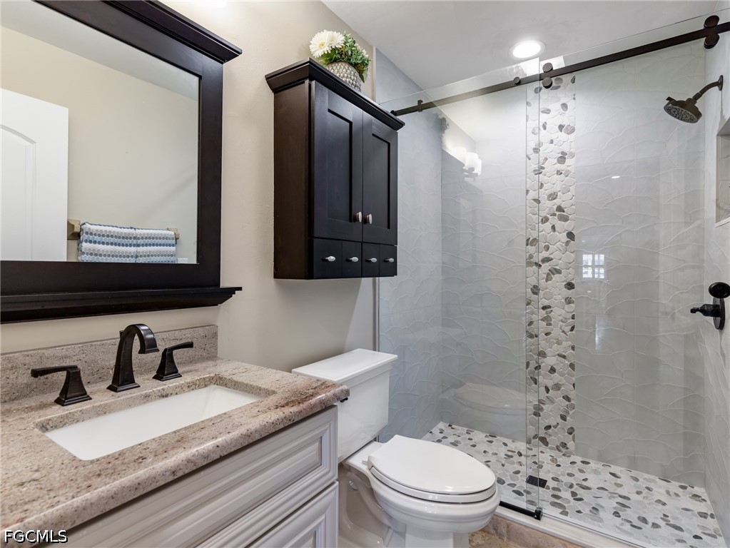 3 Bed Pool Home for Sale in Palm Acres, photo 34