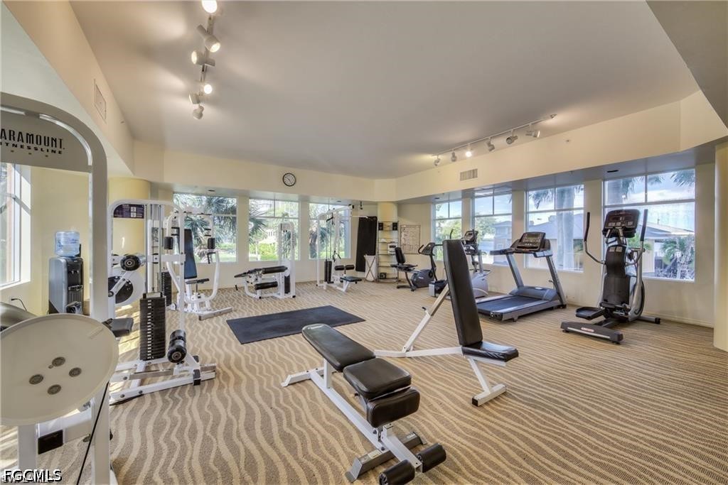 1 Bed Waterfront Home for Sale in Fort Myers Beach, photo 34