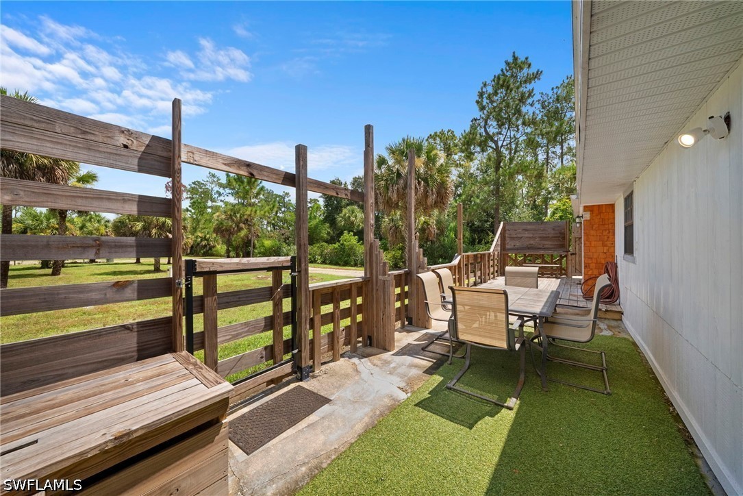 3 Bed SingleFamilyResidence for Sale in Naples, photo 34