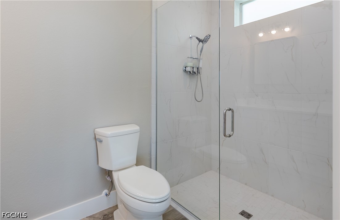 4 Bed Waterfront Home for Sale in Cape Coral, photo 34