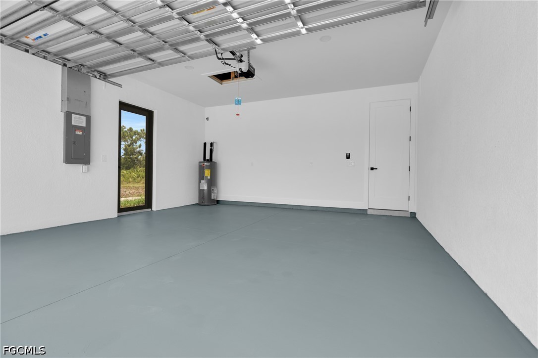 4 Bed SingleFamilyResidence for Sale in Lehigh Acres, photo 34