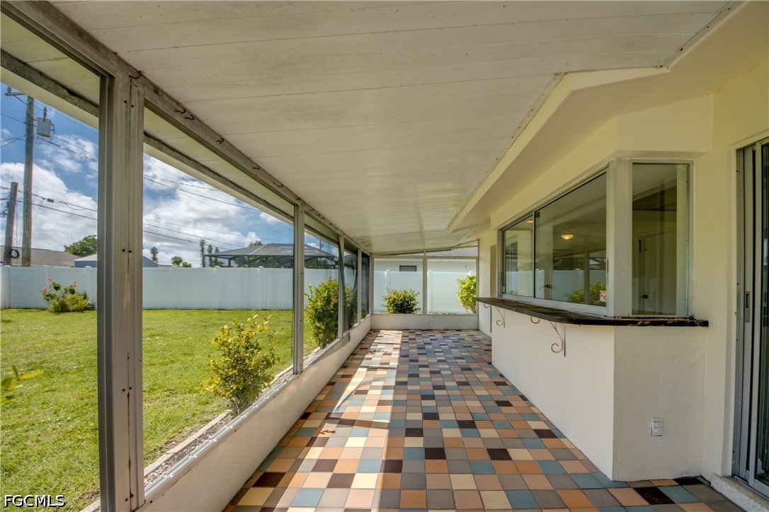 2 Bed SingleFamilyResidence for Sale in Cape Coral, photo 34