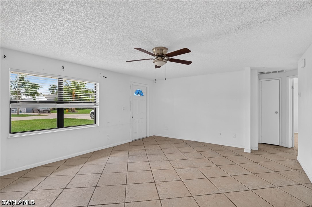 4 Bed Duplex for Sale in Naples Park, photo 34